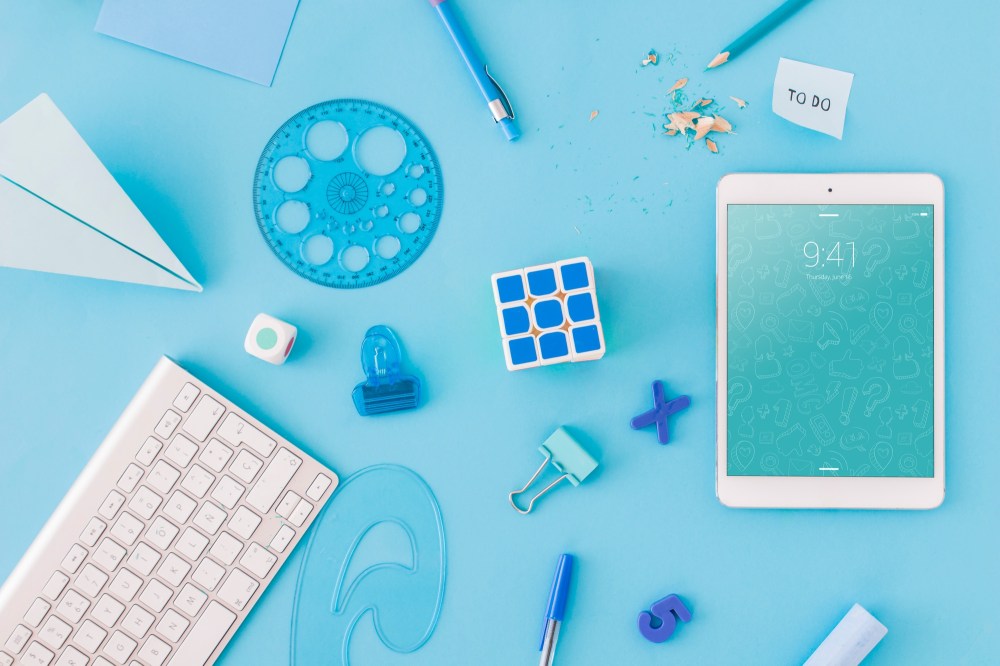 Back to school mockup with tablet