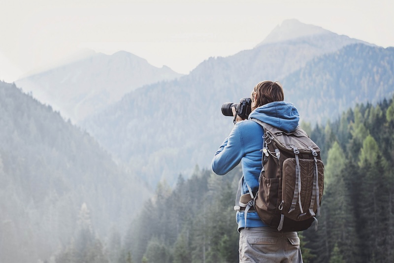 https://submit.shutterstock.com/portfolio/published/photo/2511121415