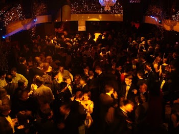 04_1209AF_Teeming_main_floor.JPG