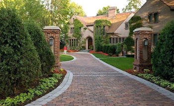 13 Elegant and Awe-Inspiring Driveway Paving Ideas - ARCADE