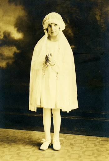 1st_Communion_1932.jpg