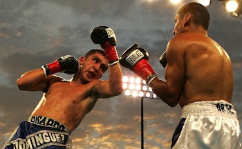 2 Men Boxing