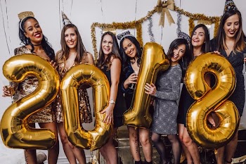 2018 New Years Party Friends