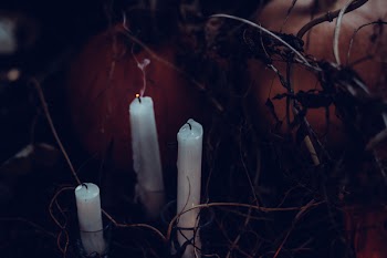 3 White Candles Without Light