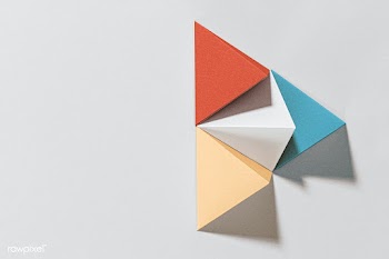 3D colorful pyramid paper craft on a gray background | Free  photo - 2341237