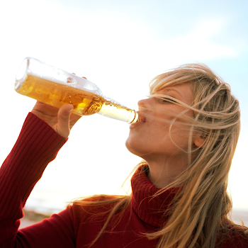 7 Healthy Reasons to Be Drinking Beer - Shape Magazine | Shape