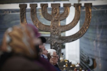 80th anniversary of the Babi | Free Photo - rawpixel