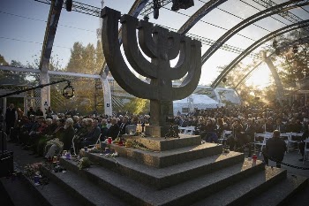 80th anniversary of the Babi | Free Photo - rawpixel