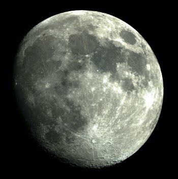 90.3% full moon

60 stacked shots from video

Worth downloading for max rez!