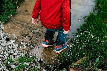 A boy jumping on the ground. | Free Photo - rawpixel