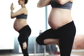 A fit pregnant woman