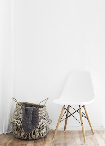 A minimalist shot of a woven | Free Photo - rawpixel