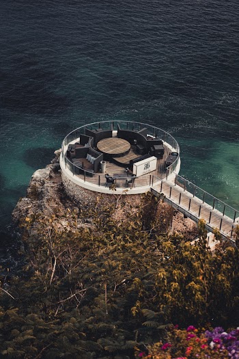 A Place For Relaxation on An Island 