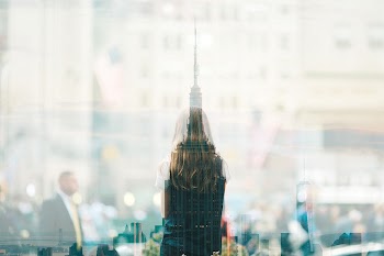 A reflection of a skyscraper | Free Photo - rawpixel