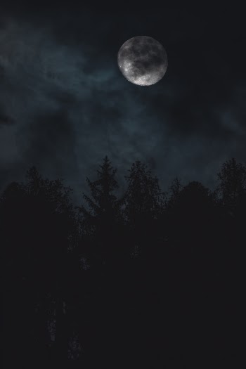 A strange mood