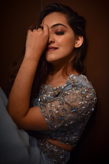 A Woman Photo Of A Hand On Her Face