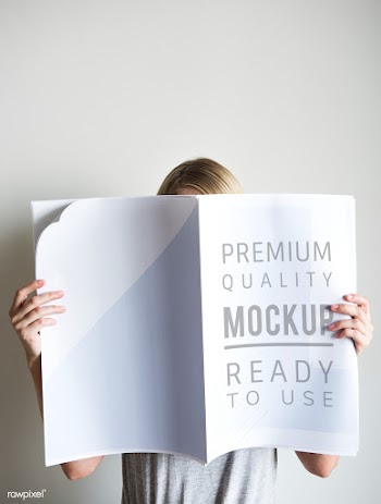 A woman reading newspaper | Free stock psd mockup - 296871
