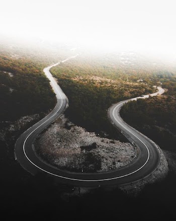 aerial photo of horseshoe road