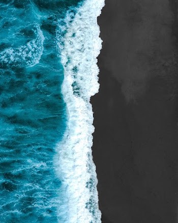 aerial photography of sea wave