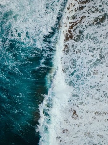 aerial photography of sea waves