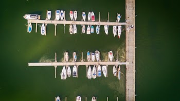 Aerial Shot Photo of Speedboats