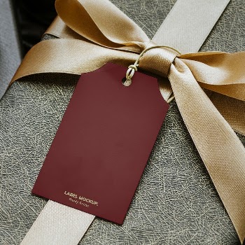 Aerial view of gift box | Free PSD Mockup - rawpixel