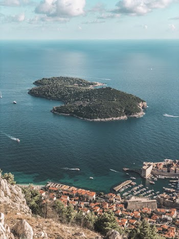 Aerial View Photo of Green Island