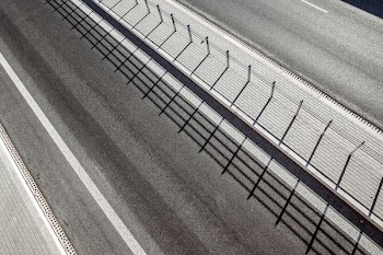 aerial view photography of gray concrete road