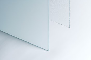 Aesthetic background with patterned glass… | Free stock photo | High Resolution image