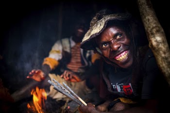 African man, Batwa Pygmies tribe, | Free Photo - rawpixel