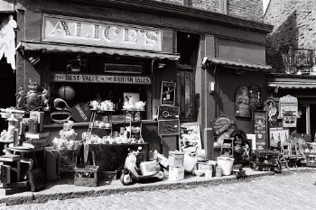 Alice's world, London 2018
