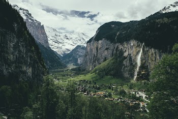 Alpine Village &amp; Swiss Mountains