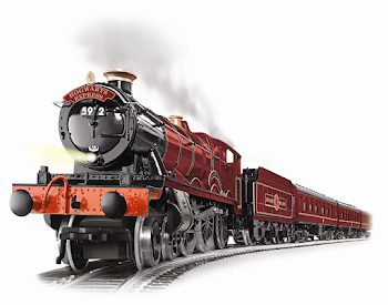 Amazon.com: Lionel Harry Potter Hogwarts Express Train Set - O-Gauge ...