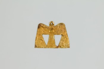 Amulet depicting two baboons flanking | Free Photo - rawpixel