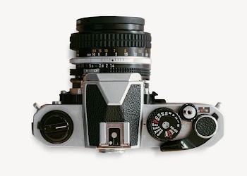 Analog camera isolated image on white | Free Photo - rawpixel