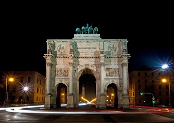 Arc De Triomphe, Paris