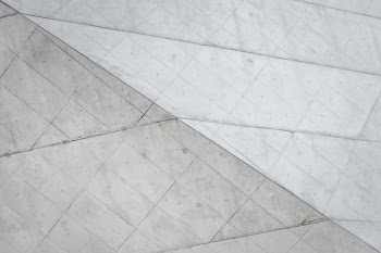 Architectural lines in Lisbon