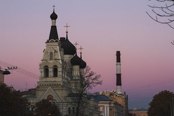 Architectural Photography of Beige and Black Cathedral