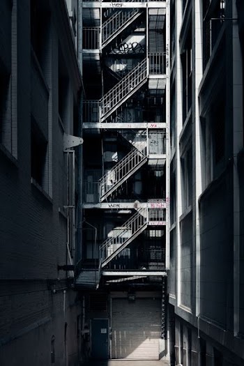 architectural photography of building