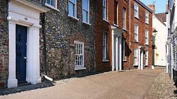 Architectural Photography of Gray and Brown House