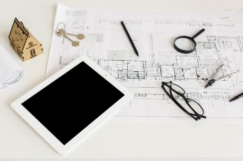 Architecture project and tablet mockup Free Photo