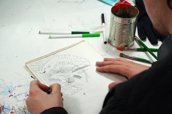 Artists Doodle