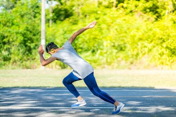 Asian man runner start Running