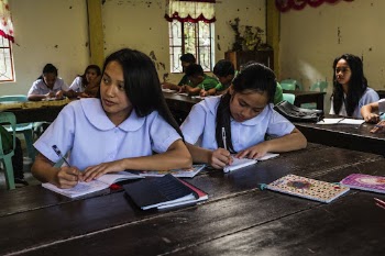 Asian students at the Kalahan | Free Photo - rawpixel