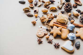 assorted-color-and-style ornaments