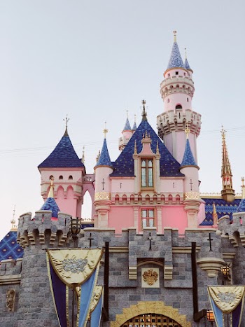 Assorted-color Concrete Castle