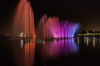 Assorted-color Water Fountains