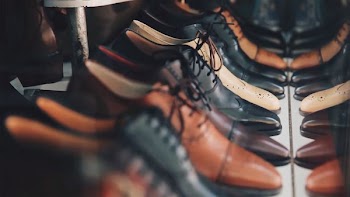 assorted pairs of dress shoes lot