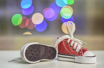 Baby's Red-and-white Low-top Sneakers