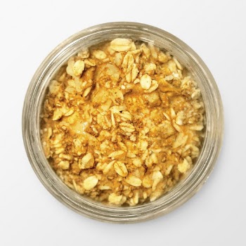 Baked oats in a jar, | Free PSD - rawpixel